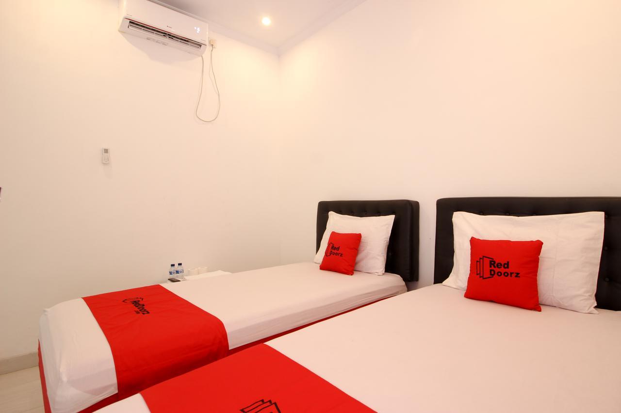 Reddoorz Plus @ Prawirotaman 3 Yogyakarta Eksteriør billede
