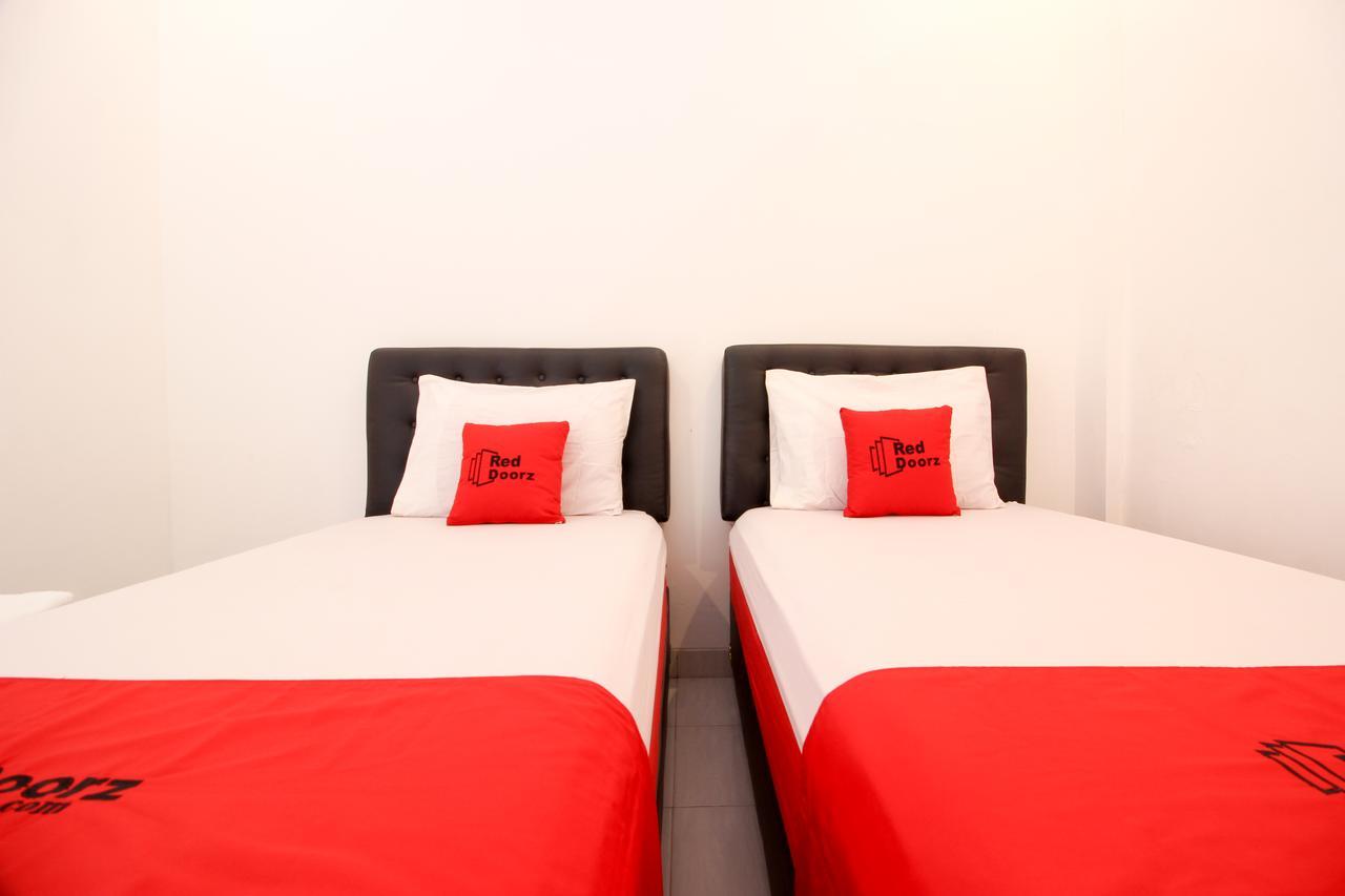 Reddoorz Plus @ Prawirotaman 3 Yogyakarta Eksteriør billede