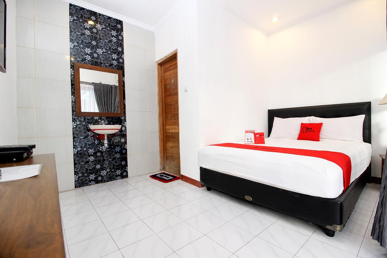 Reddoorz Plus @ Prawirotaman 3 Yogyakarta Eksteriør billede